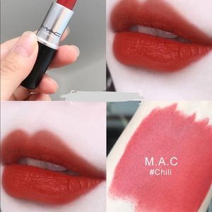 Mac lipstick in chilli 602